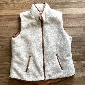 Old Navy Faux Fur Cream Vest